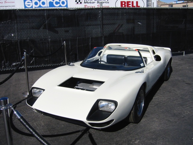 Ford GT-40